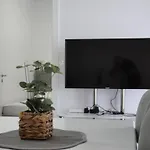 Niki Shen Gjin Апартаменты *