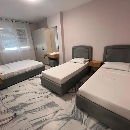 Niki Shen Gjin Appartamento Lezhë