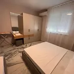 Niki Shen Gjin Appartement
