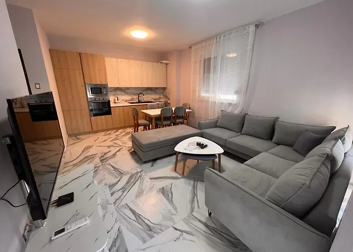 Niki Shen Gjin Apartment *