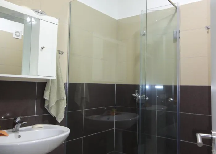 Niki Shen Gjin Apartment Lezhe